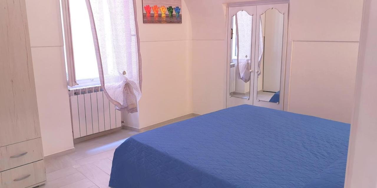 A Casa Di Fede Apartment Dolceacqua Luaran gambar