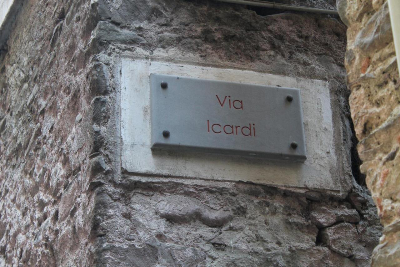 A Casa Di Fede Apartment Dolceacqua Luaran gambar