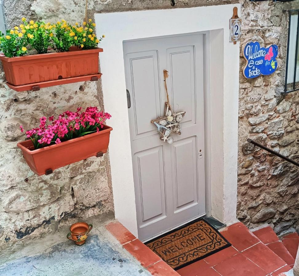 A Casa Di Fede Apartment Dolceacqua Luaran gambar